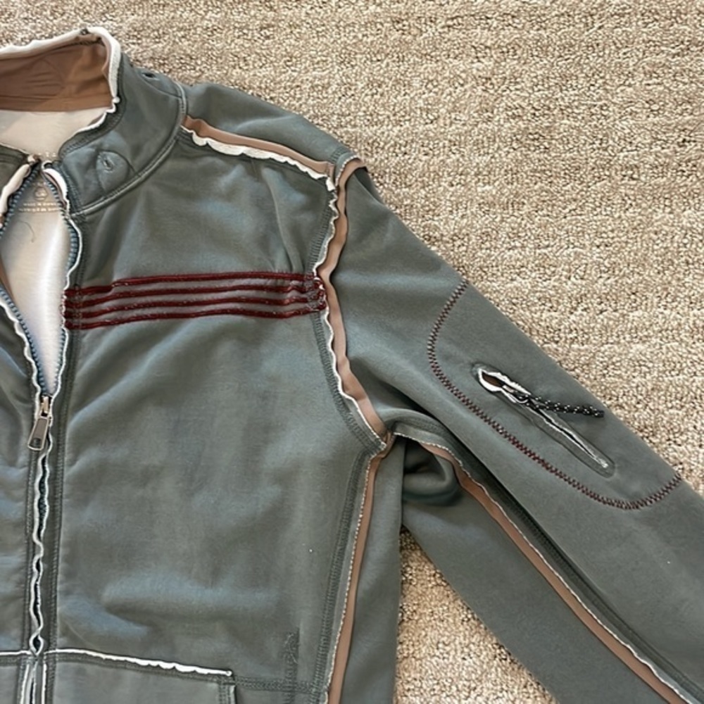 Mountain HardWear Raw Hem Distressed Zip Up Mock Collar Jacket - Picture 5 of 9